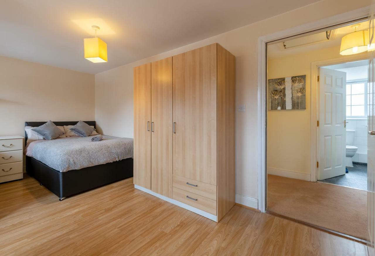 Newcastle City Centre Spacious Town House Free Parking And Wifi Bagian luar foto