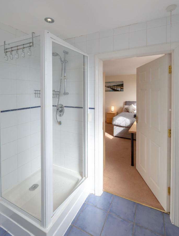 Newcastle City Centre Spacious Town House Free Parking And Wifi Bagian luar foto